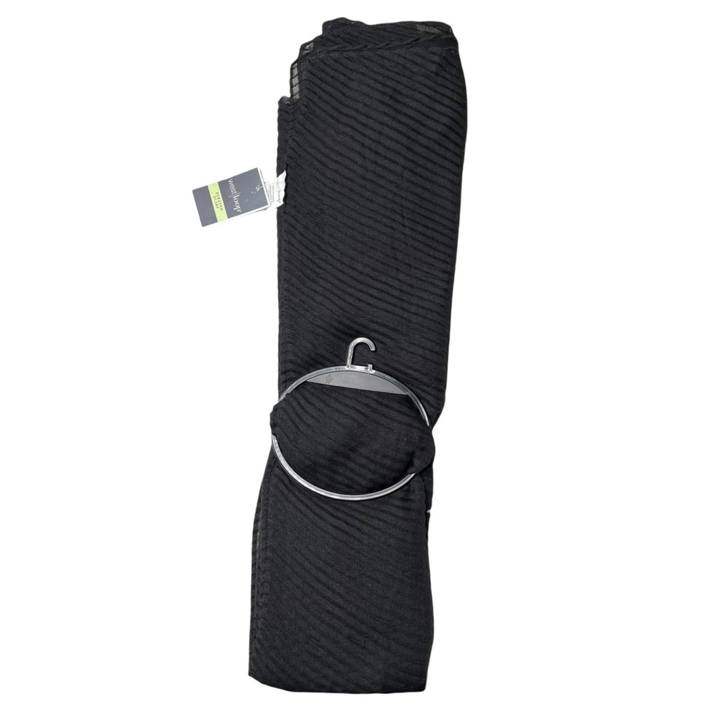 West loop pleated scarf